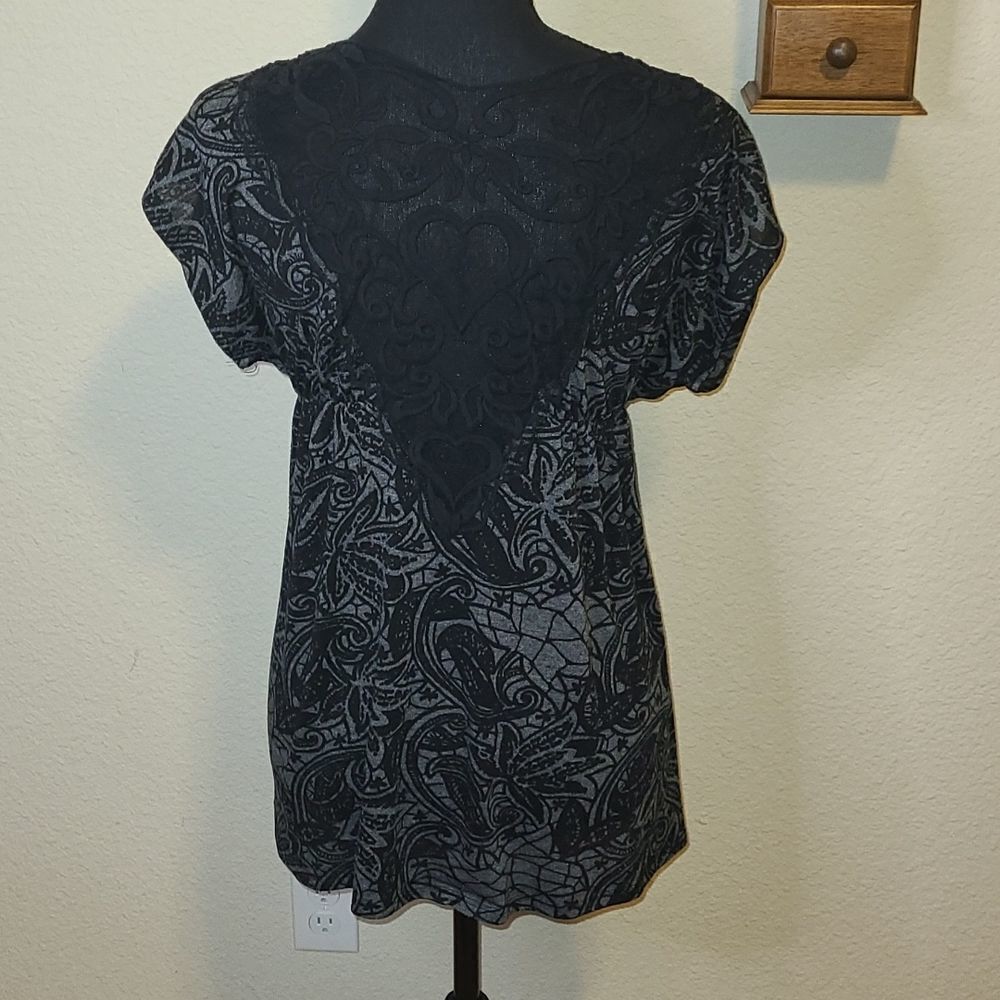 Tagless cute top - Picture 3 of 6